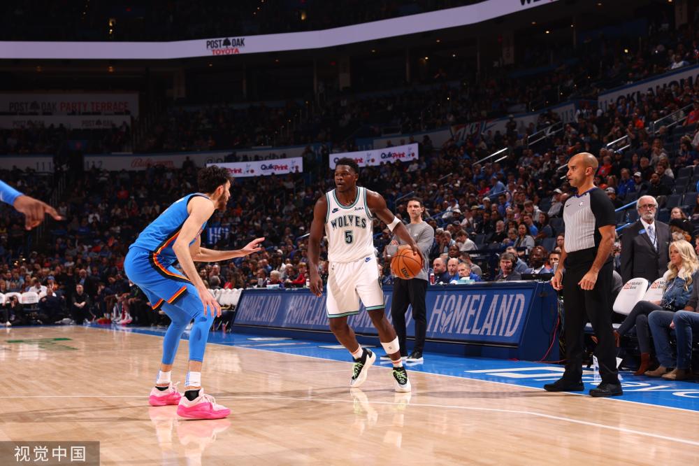 步加大对足 步加大对足