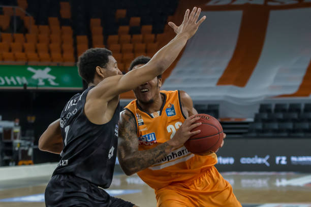 线防守上存 线防守上存