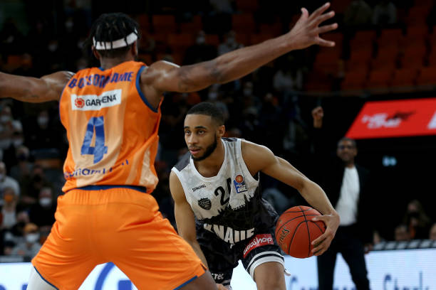 正在接近完 正在接近完